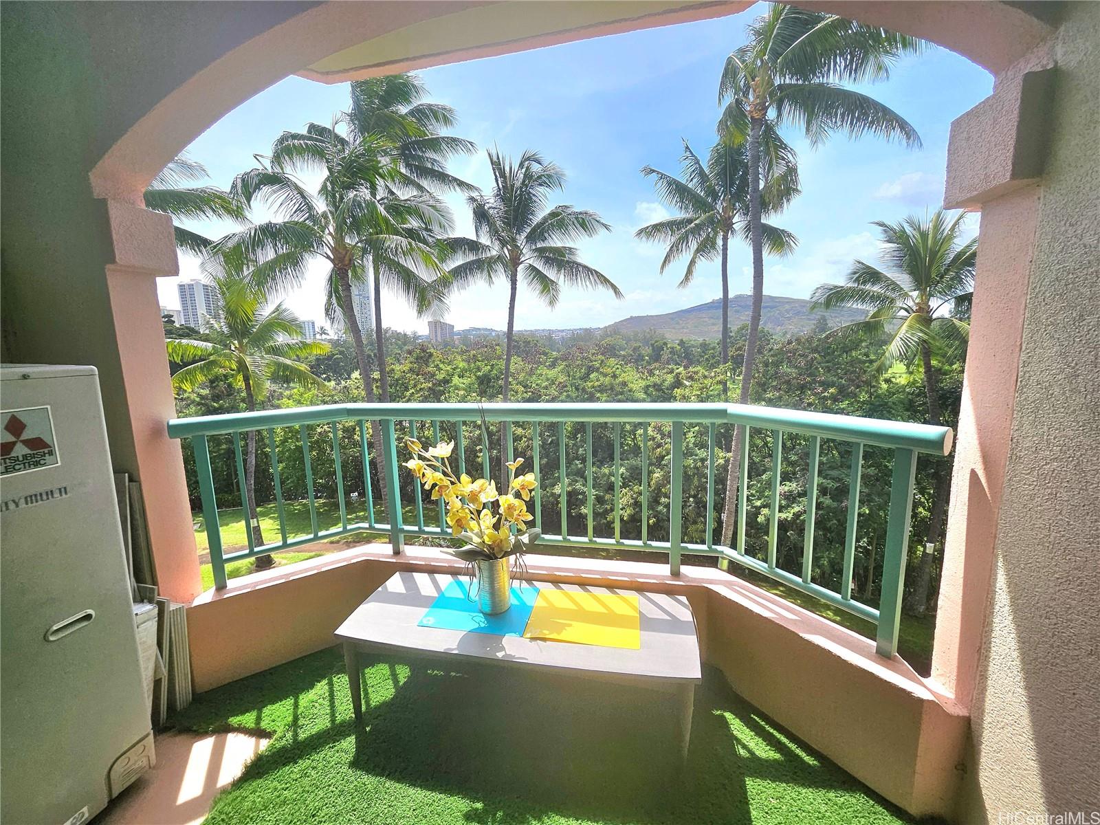 Country Club Village 3 condo # 316, Honolulu, Hawaii - photo 2 of 25