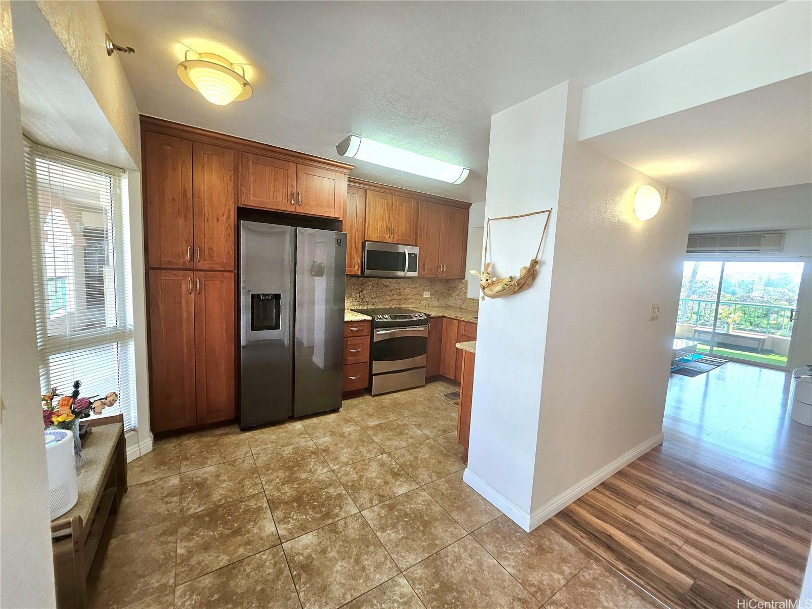 Country Club Village 3 condo # 316, Honolulu, Hawaii - photo 7 of 25