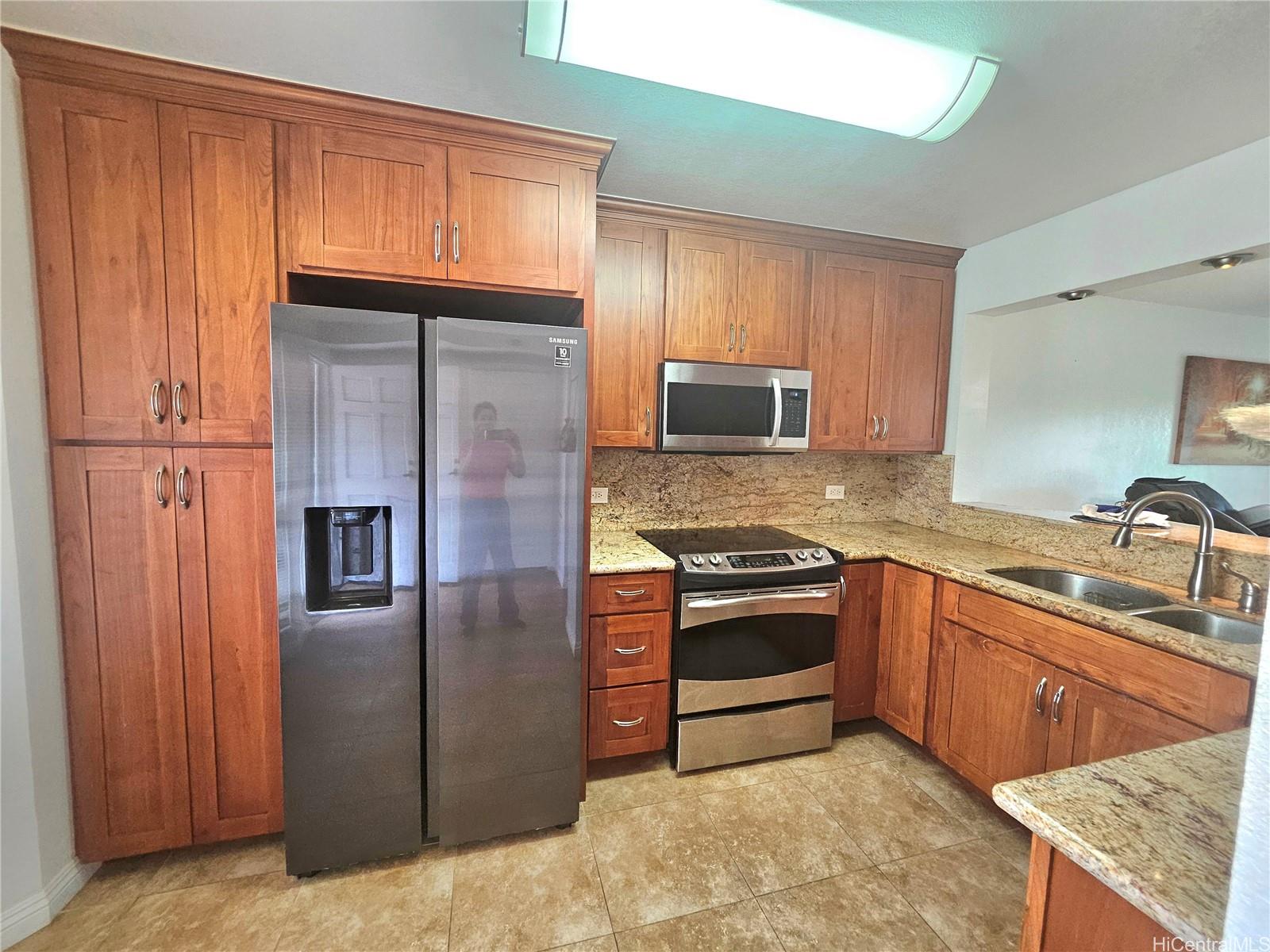 Country Club Village 3 condo # 316, Honolulu, Hawaii - photo 9 of 25