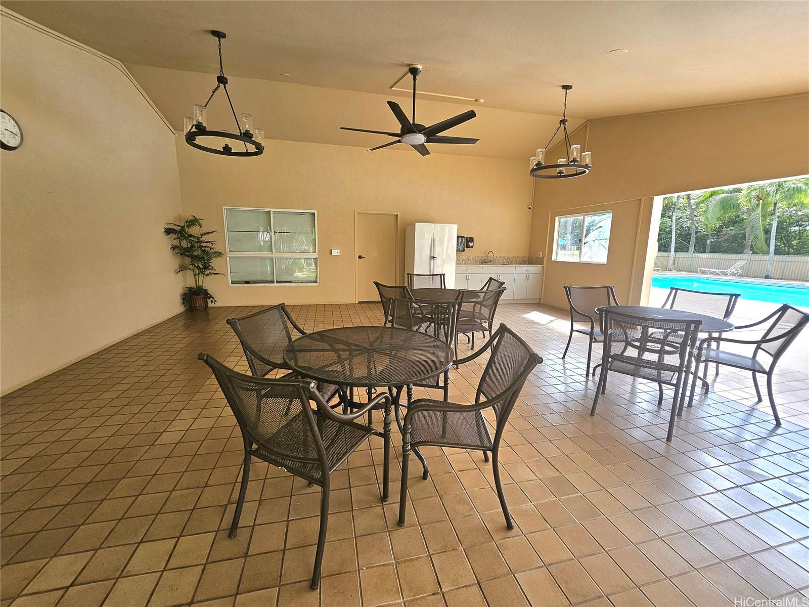 Country Club Village 3 condo # 316, Honolulu, Hawaii - photo 15 of 19