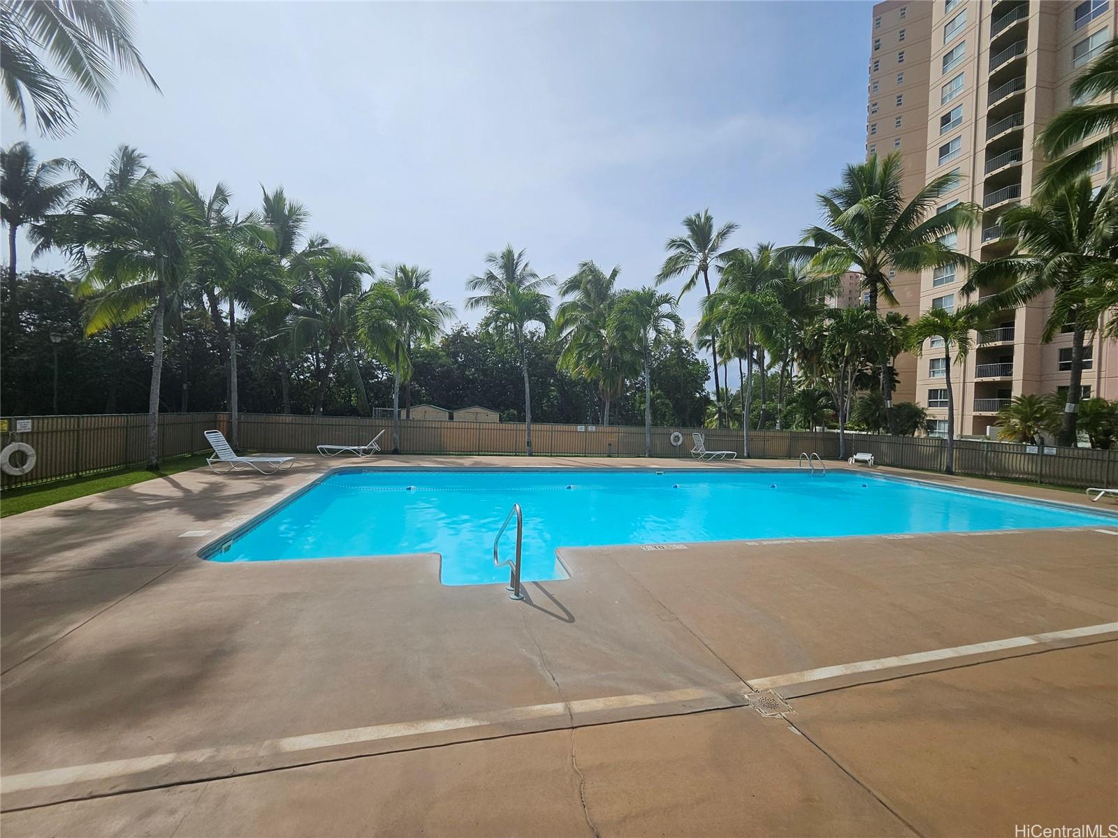 Country Club Village 3 condo # 316, Honolulu, Hawaii - photo 16 of 19