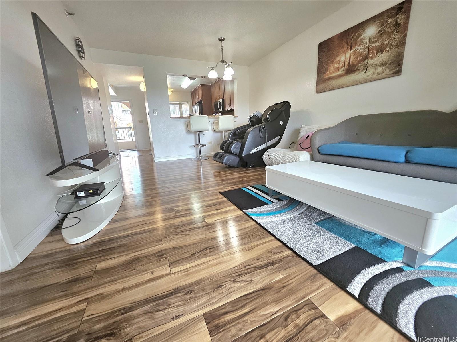 Country Club Village 3 condo # 316, Honolulu, Hawaii - photo 4 of 19