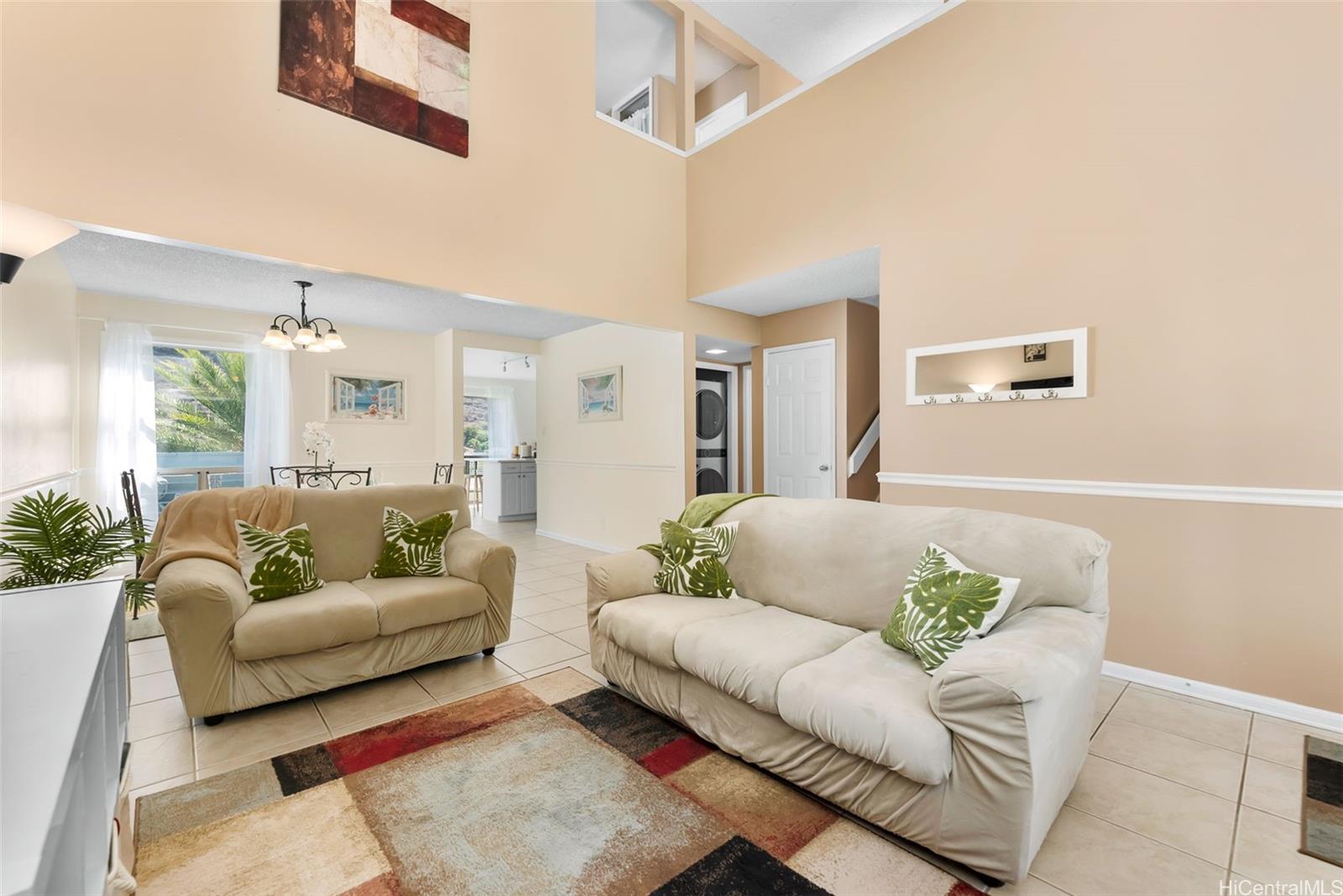 1090 Kumukumu Street townhouse # C, Honolulu, Hawaii - photo 6 of 19