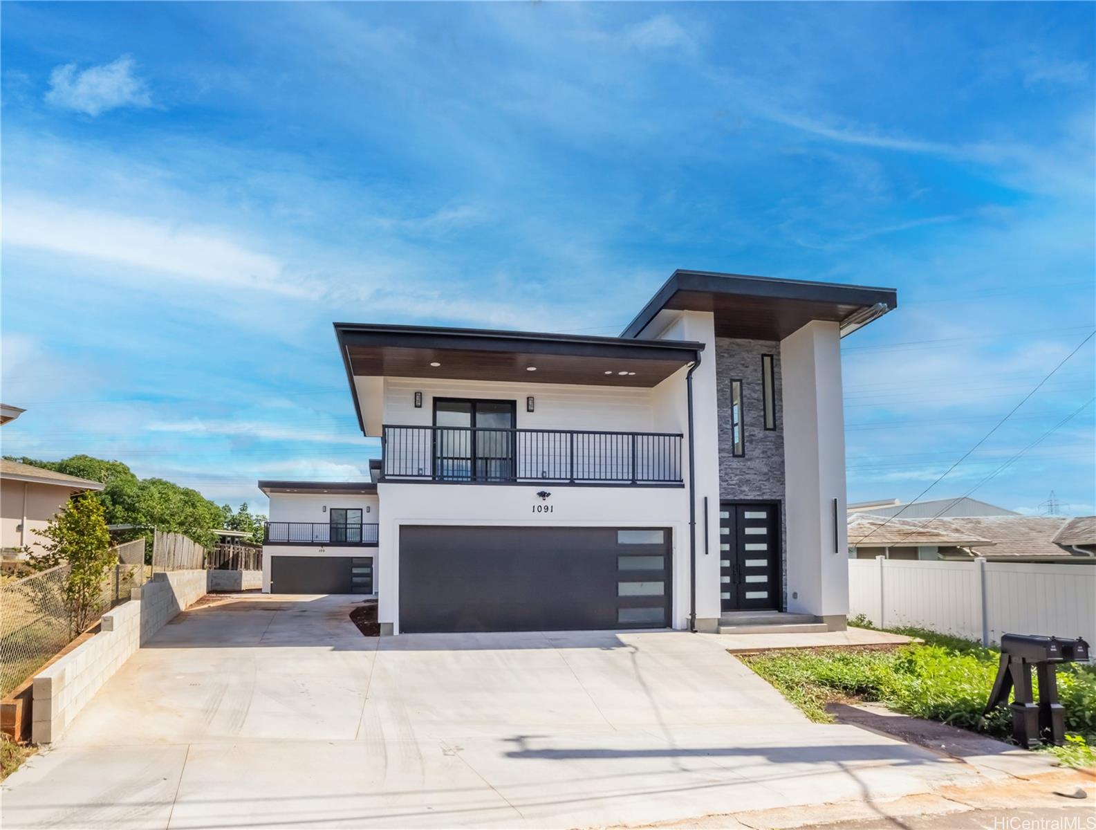 1091  Puu Alani Way Pearl City-upper,  home - photo 1 of 21