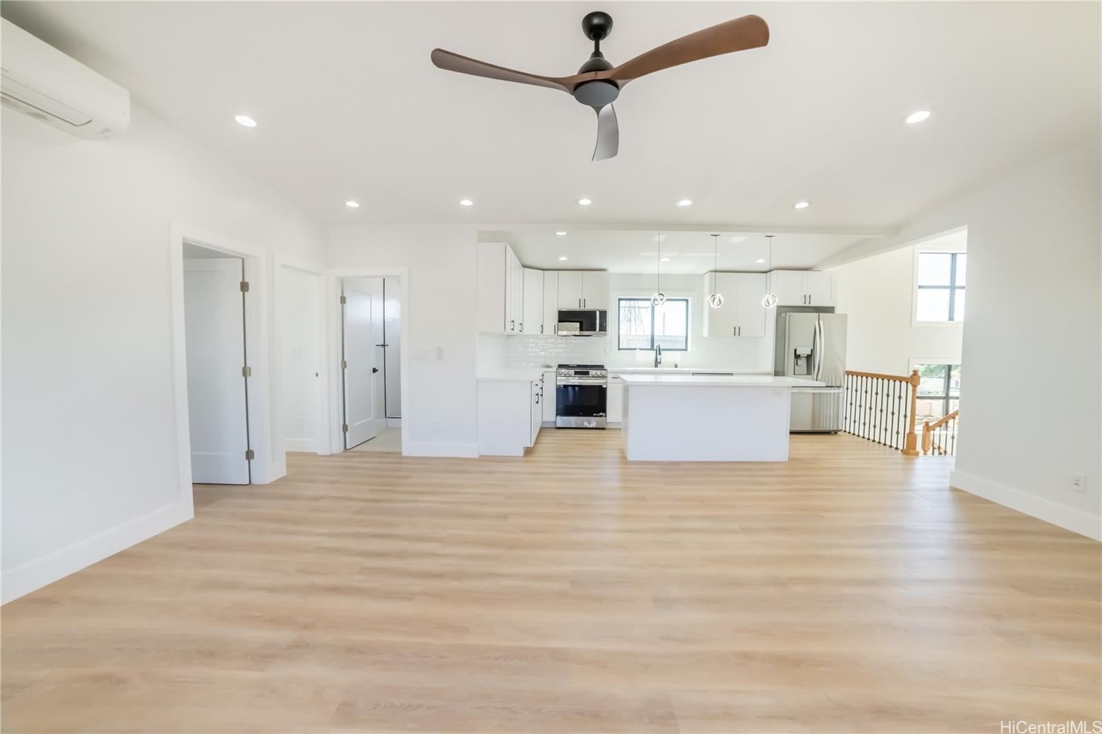 1091  Puu Alani Way Pearl City-upper, PearlCity home - photo 11 of 21