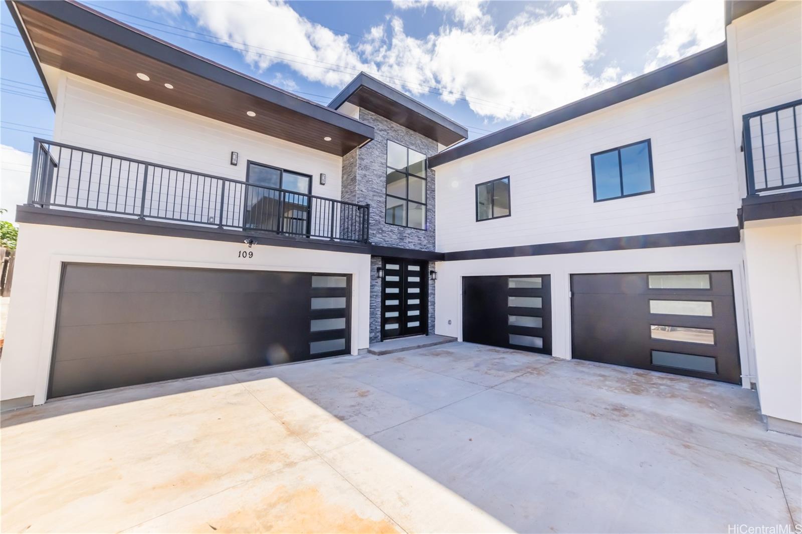 1091  Puu Alani Way Pearl City-upper,  home - photo 1 of 24