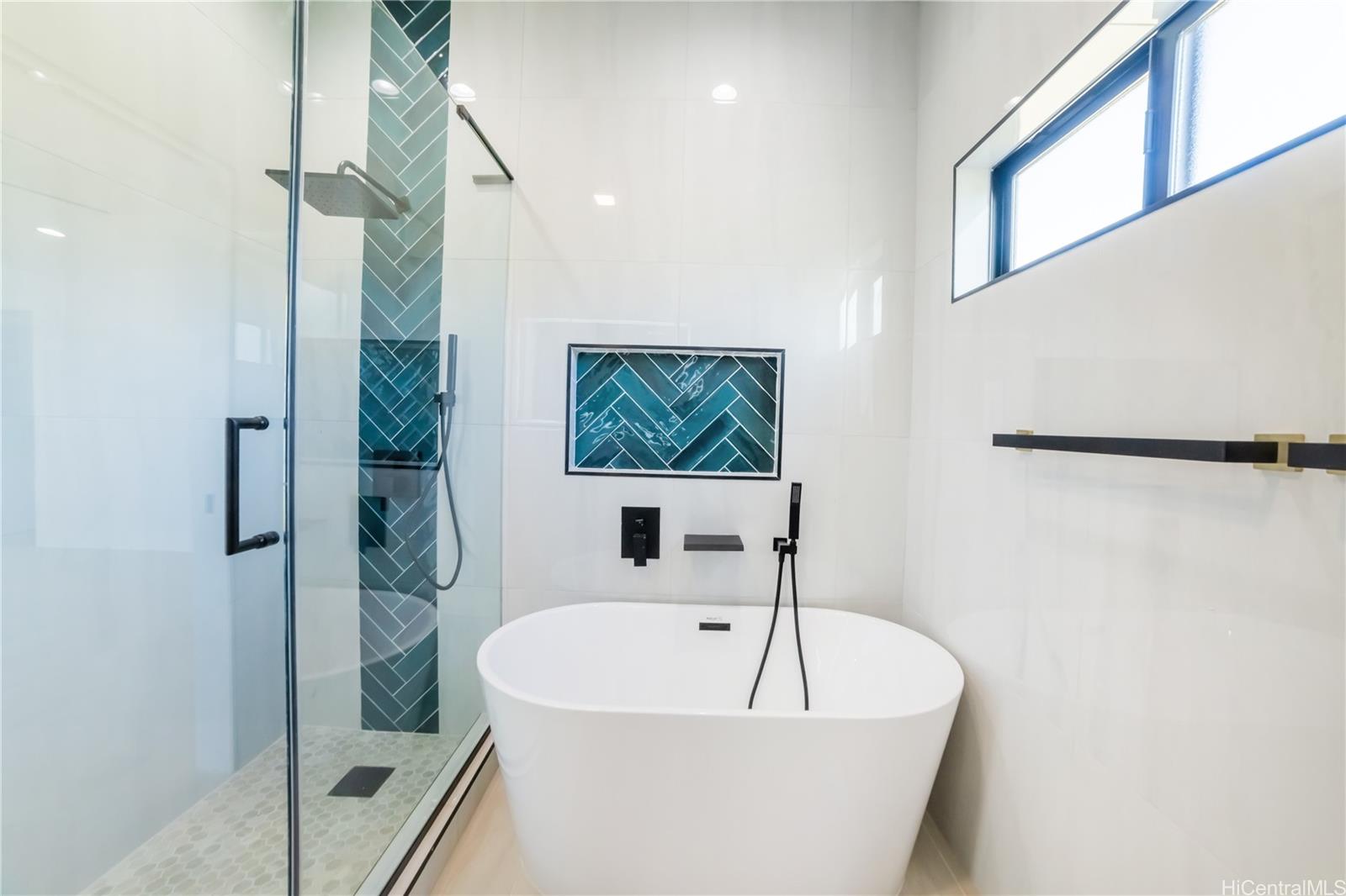 1091  Puu Alani Way Pearl City-upper, PearlCity home - photo 17 of 24