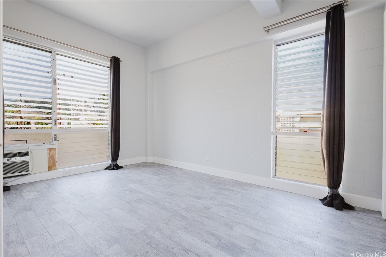 Beretania-Pensacola condo # 301, Honolulu, Hawaii - photo 11 of 20