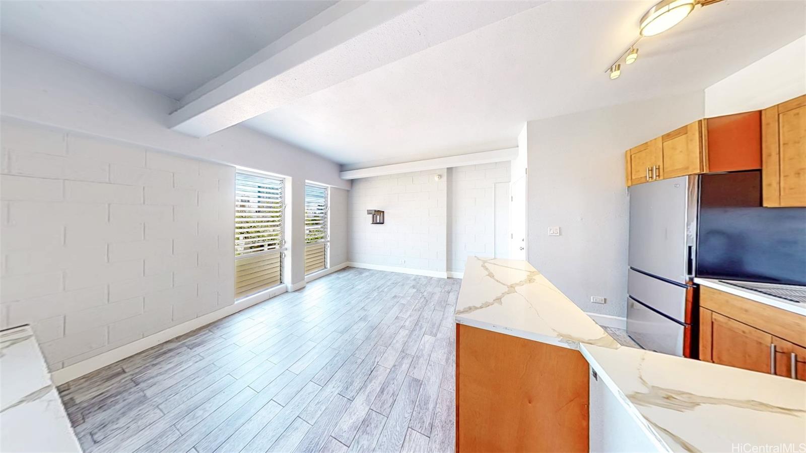 Beretania-Pensacola condo # 301, Honolulu, Hawaii - photo 3 of 20