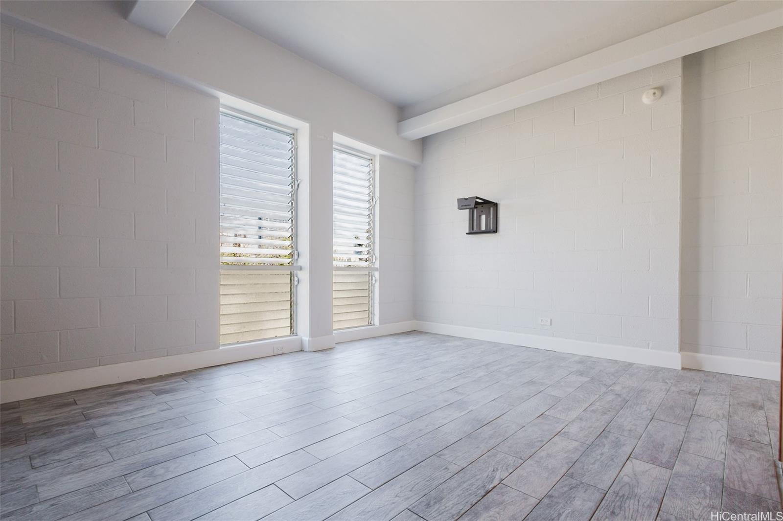 Beretania-Pensacola condo # 301, Honolulu, Hawaii - photo 6 of 20