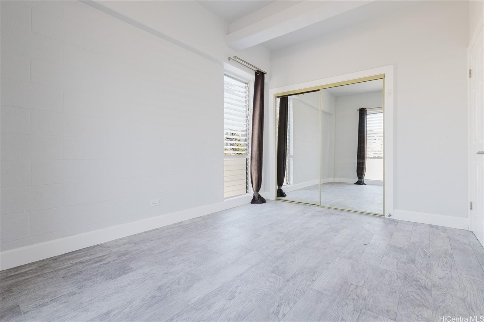 Beretania-Pensacola condo # 301, Honolulu, Hawaii - photo 13 of 22