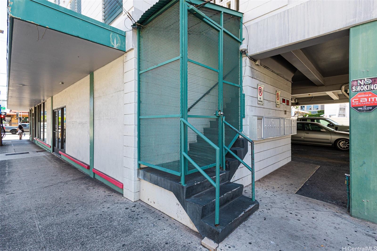 Beretania-Pensacola condo # 301, Honolulu, Hawaii - photo 18 of 22