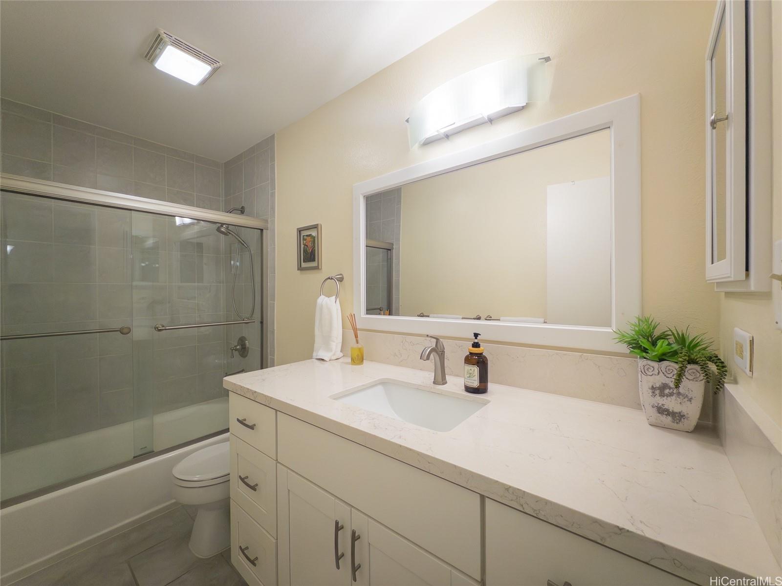 Mariners Village 3 condo # A, Honolulu, Hawaii - photo 16 of 21