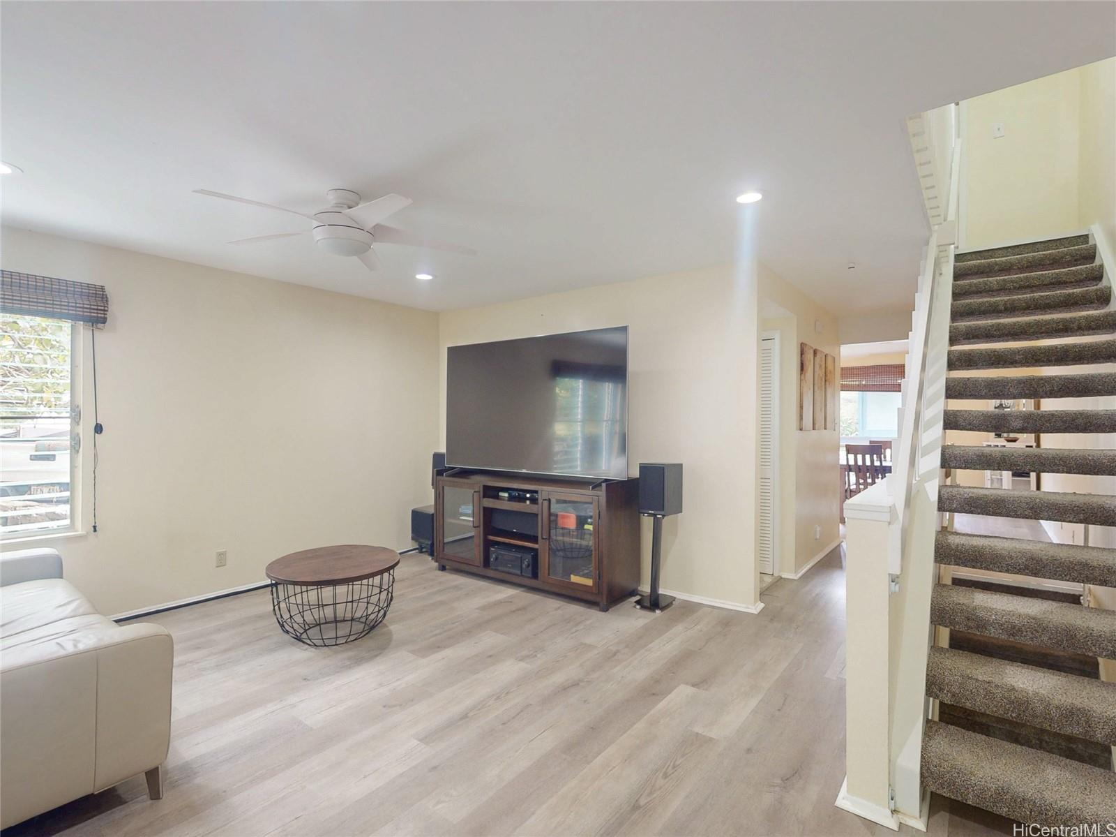 Mariners Village 3 condo # A, Honolulu, Hawaii - photo 4 of 21