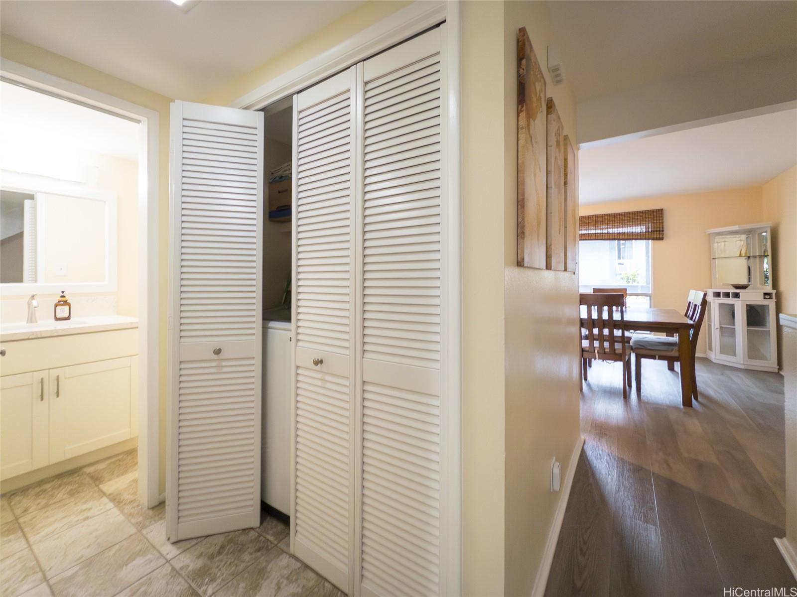 Mariners Village 3 condo # A, Honolulu, Hawaii - photo 6 of 21