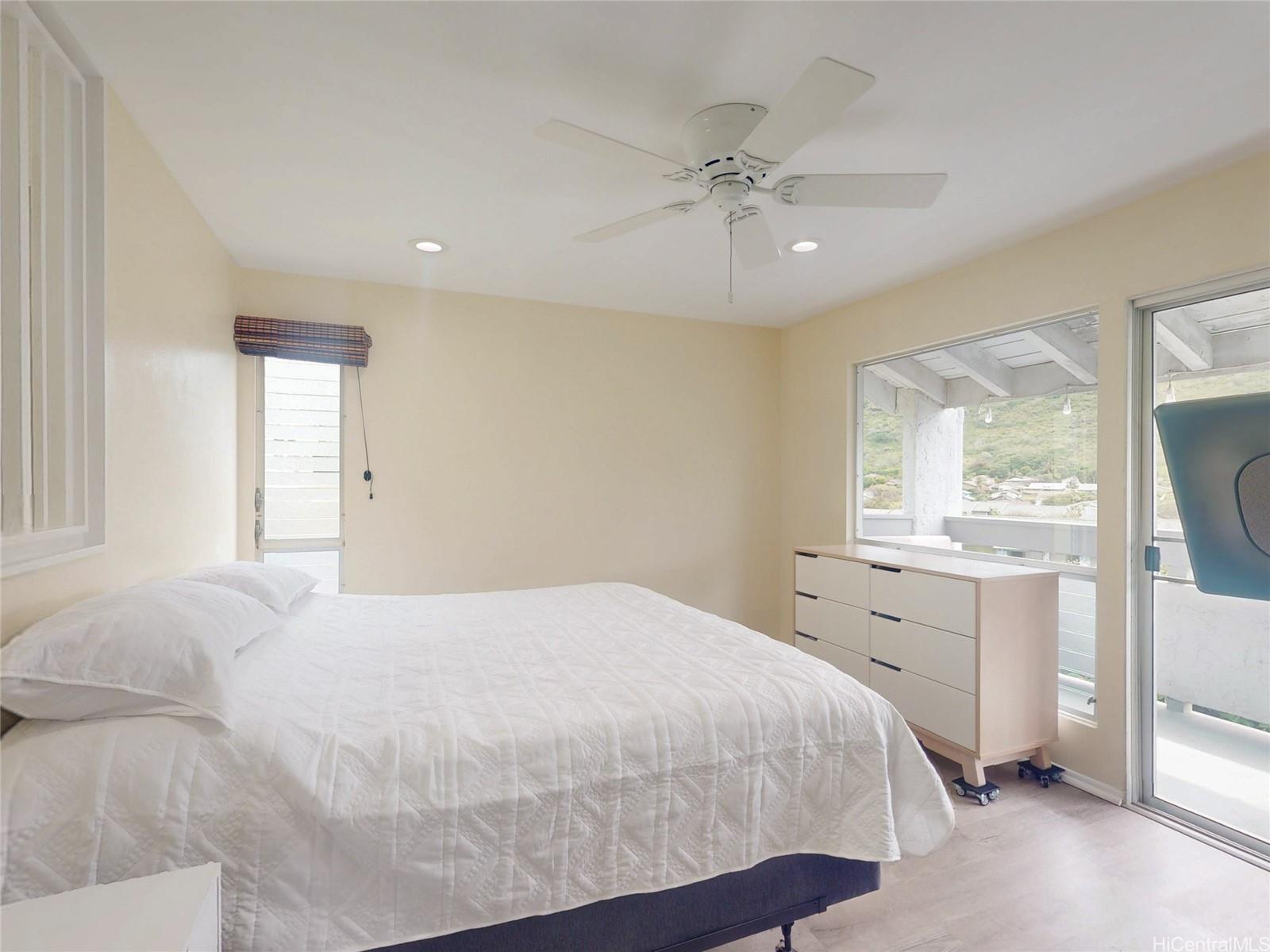 Mariners Village 3 condo # A, Honolulu, Hawaii - photo 8 of 21