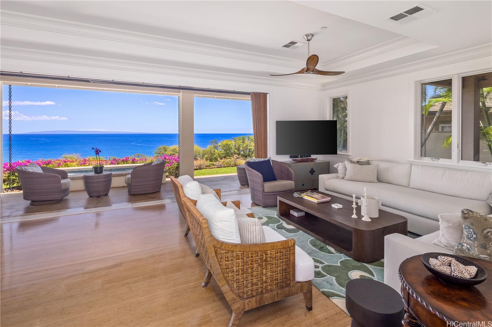 10B Uhaloa Place townhouse # 7B, Lanai City, Hawaii - photo 5 of 20