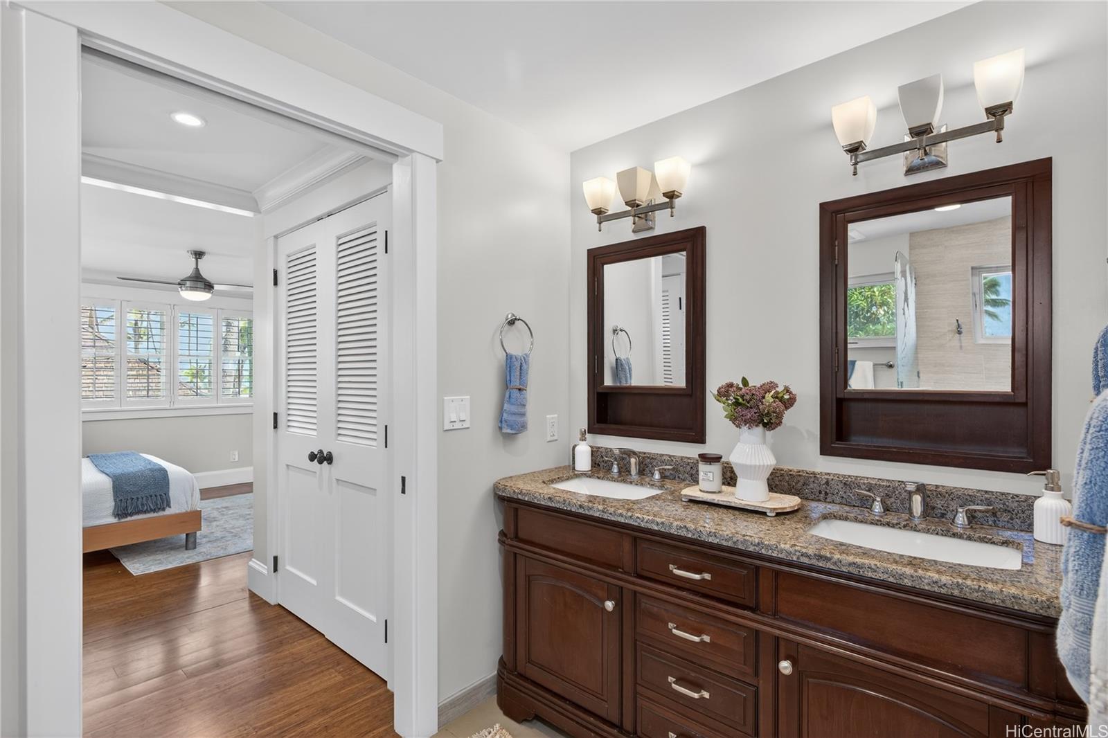 110  Kalaheo Ave Beachside, Kailua home - photo 18 of 25