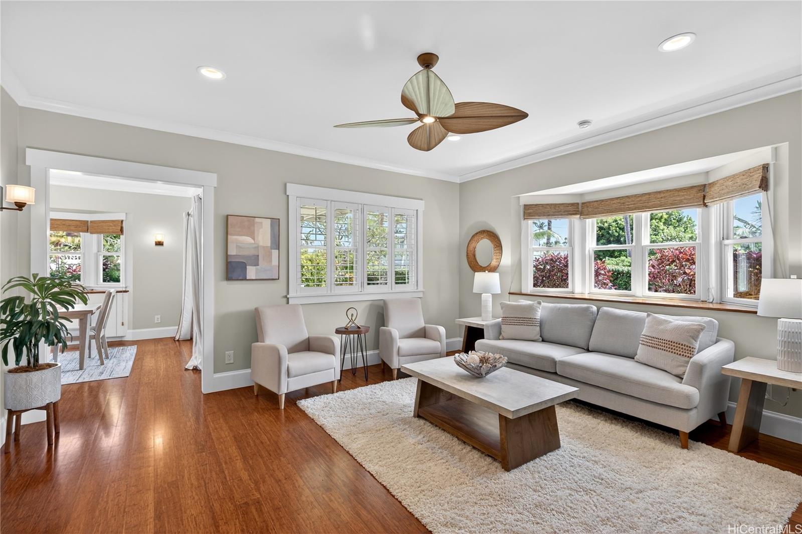 110  Kalaheo Ave Beachside, Kailua home - photo 4 of 25