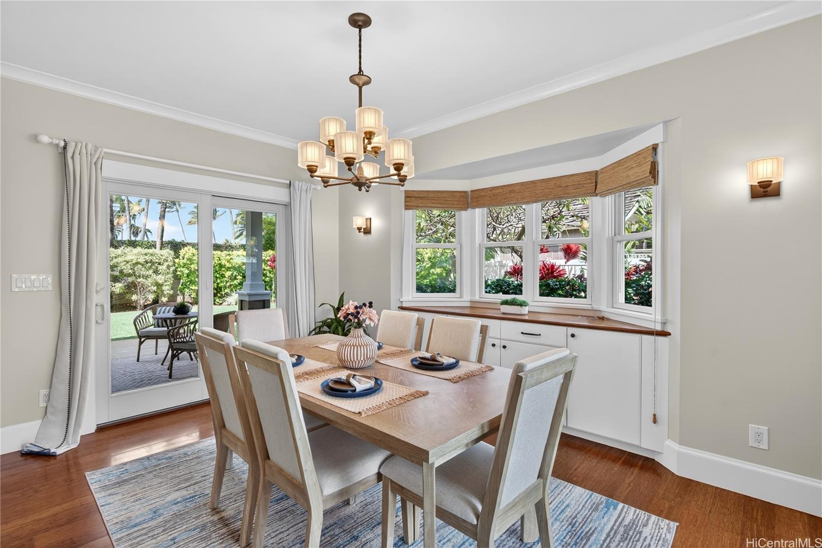 110  Kalaheo Ave Beachside, Kailua home - photo 10 of 25