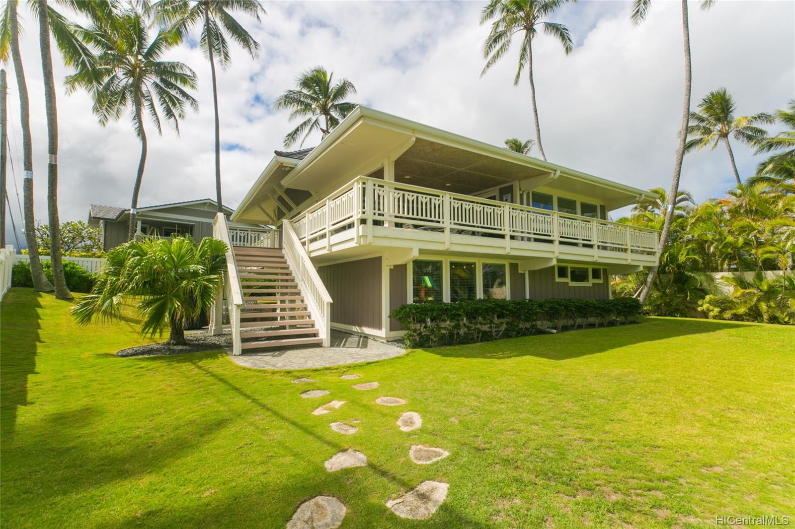 110 Kalaheo Ave B, Kailua, Hi 96734 Beachside