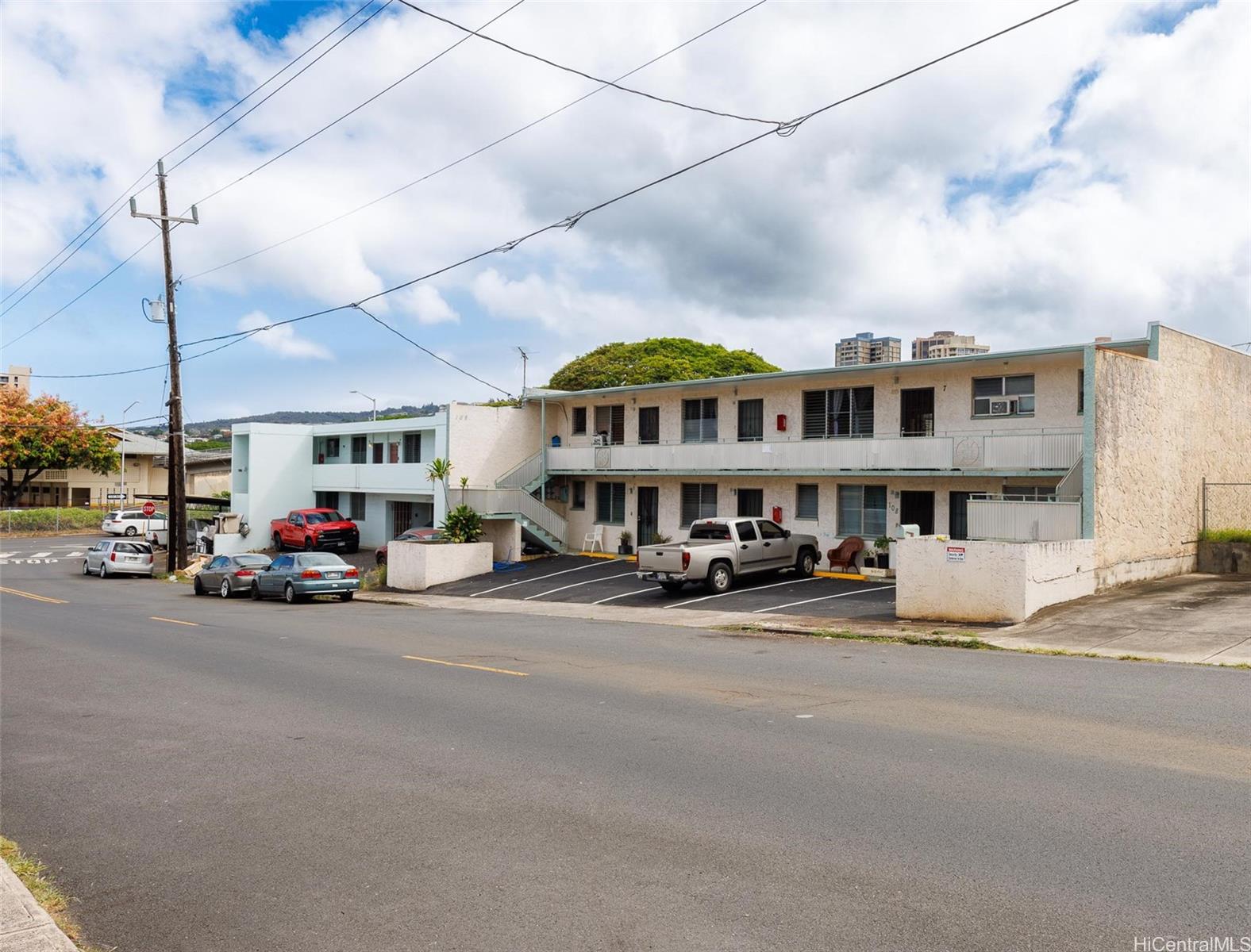 110 Kuakini Street Honolulu - Multi-family - photo 2 of 22