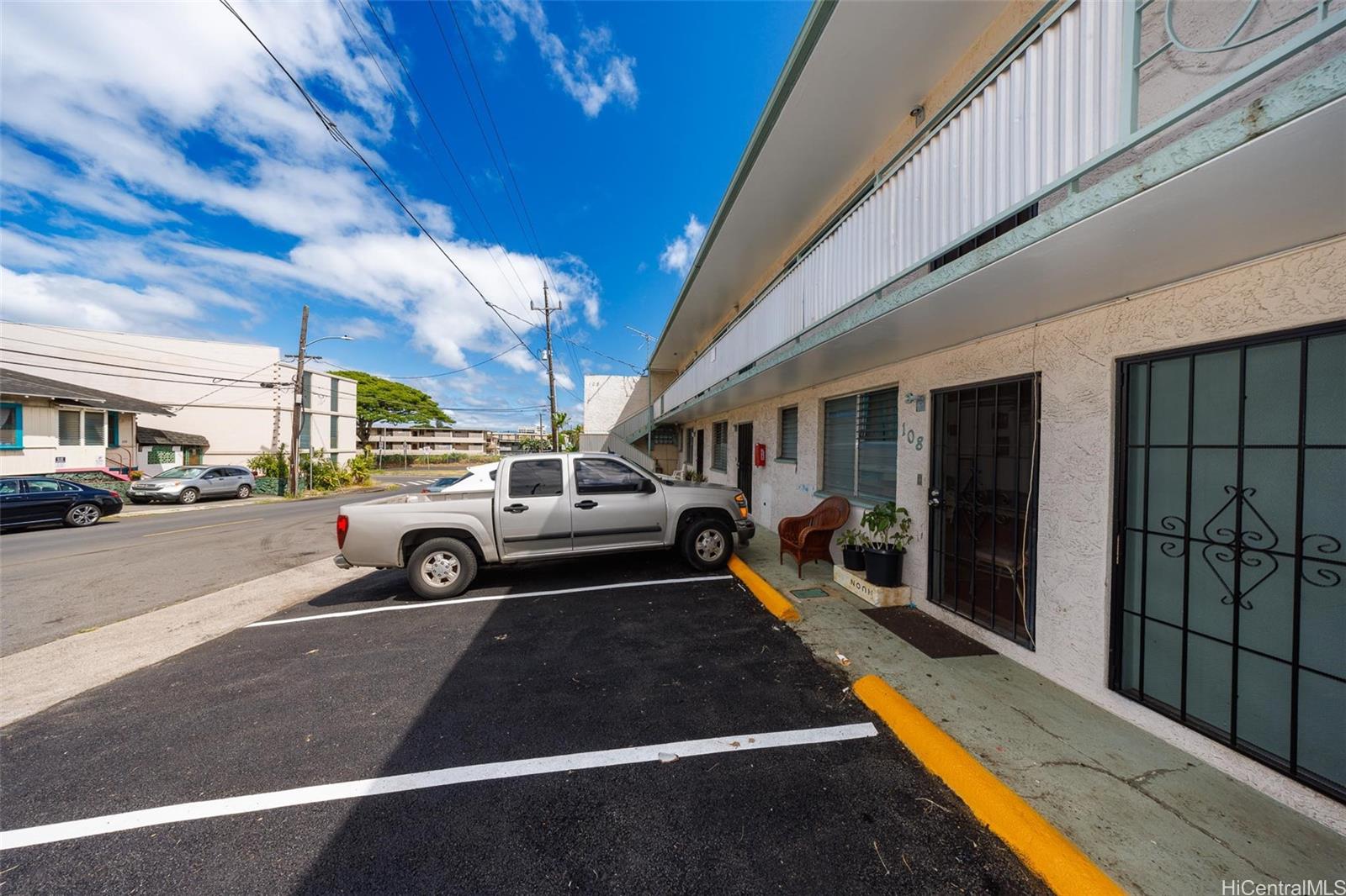 110 Kuakini Street Honolulu - Multi-family - photo 9 of 22