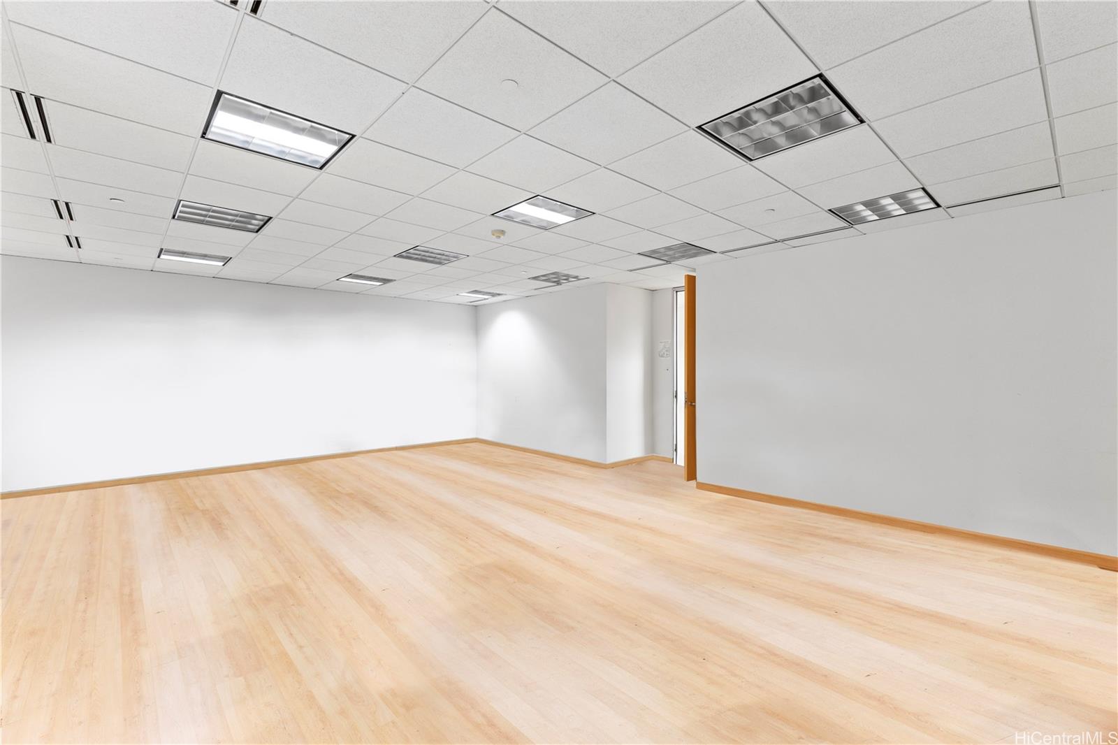 1100 Alakea Street Honolulu Oahu commercial real estate photo12 of 25