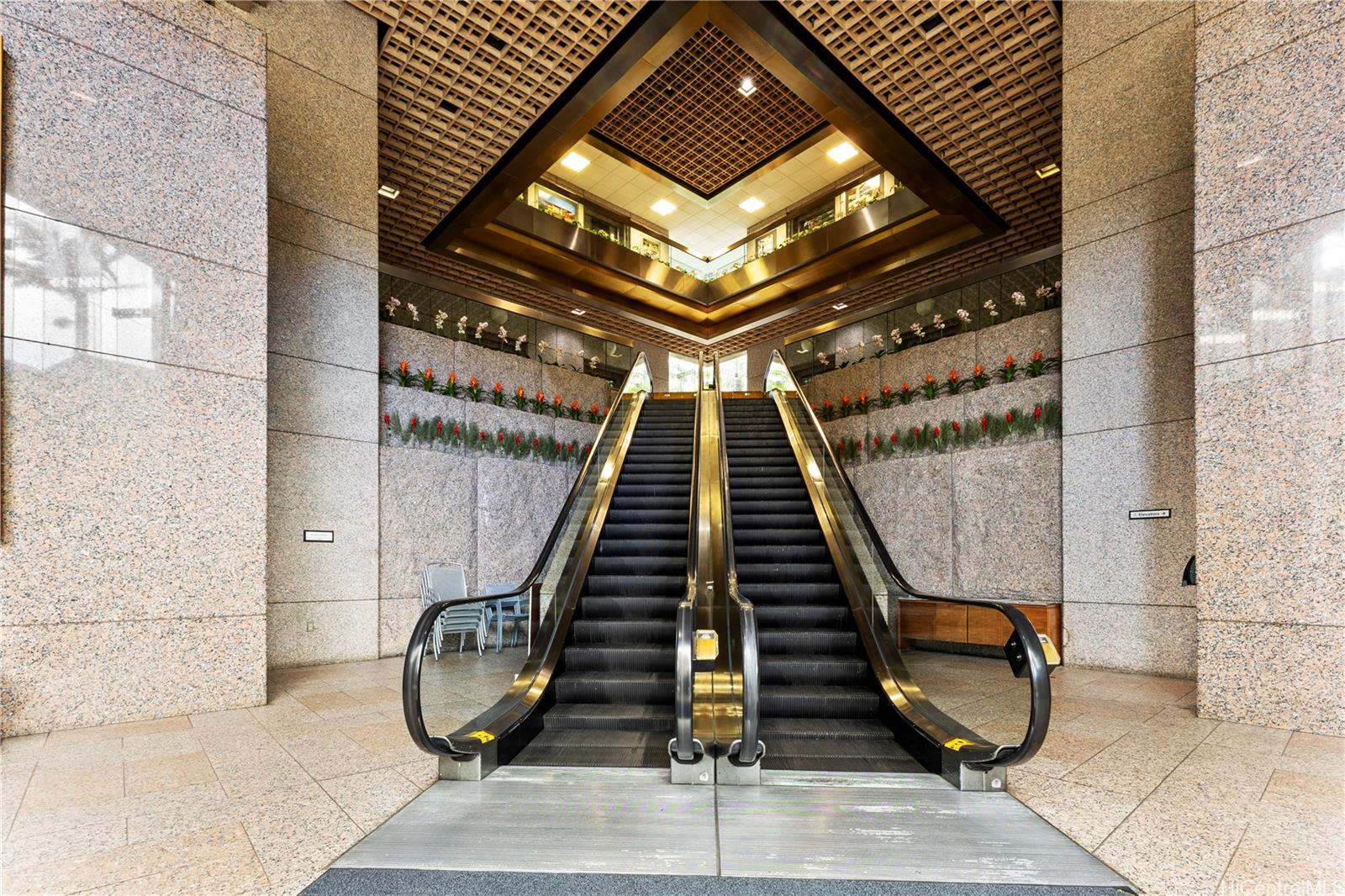 1100 Alakea Street Honolulu Oahu commercial real estate photo3 of 25