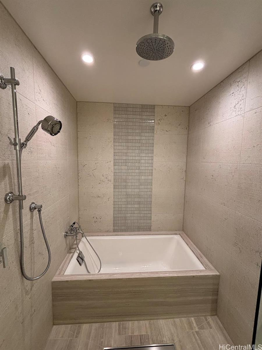 1100 Ala Moana Blvd Honolulu - Rental - photo 16 of 25