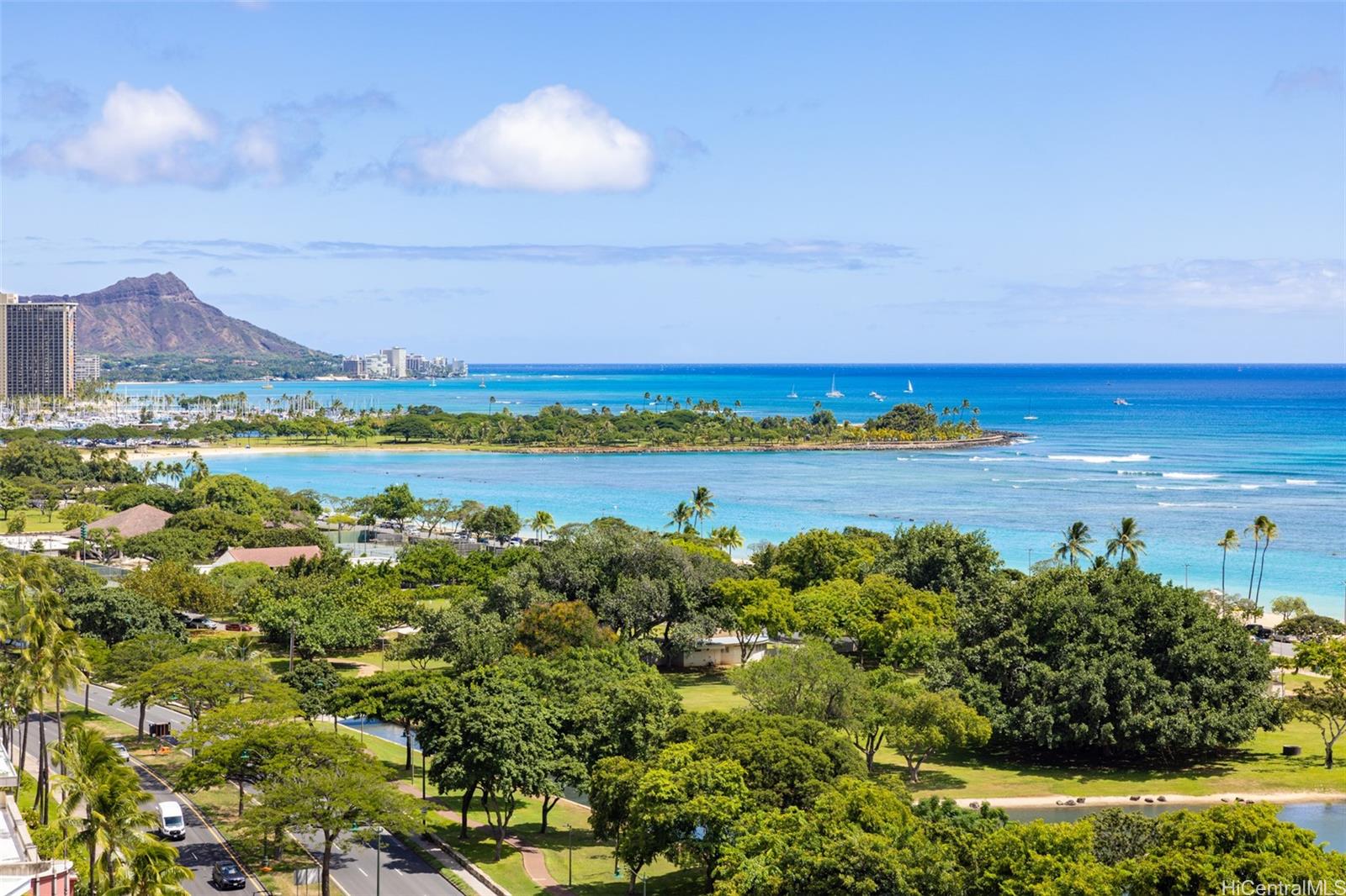 Victoria Place condo # 1400/1402, Honolulu, Hawaii - photo 20 of 24