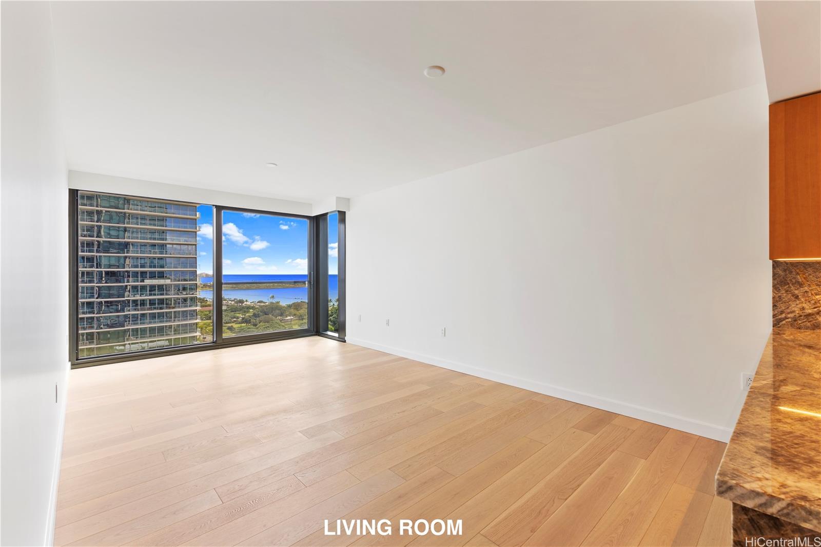 Victoria Place condo # 1606, Honolulu, Hawaii - photo 4 of 25