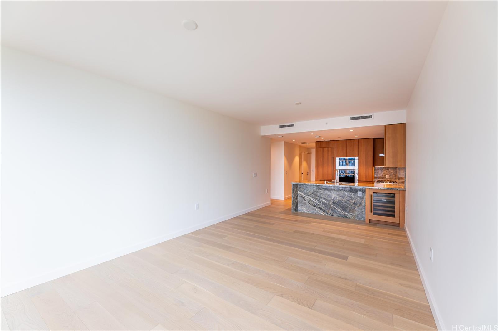 Victoria Place condo # 1707, Honolulu, Hawaii - photo 3 of 25