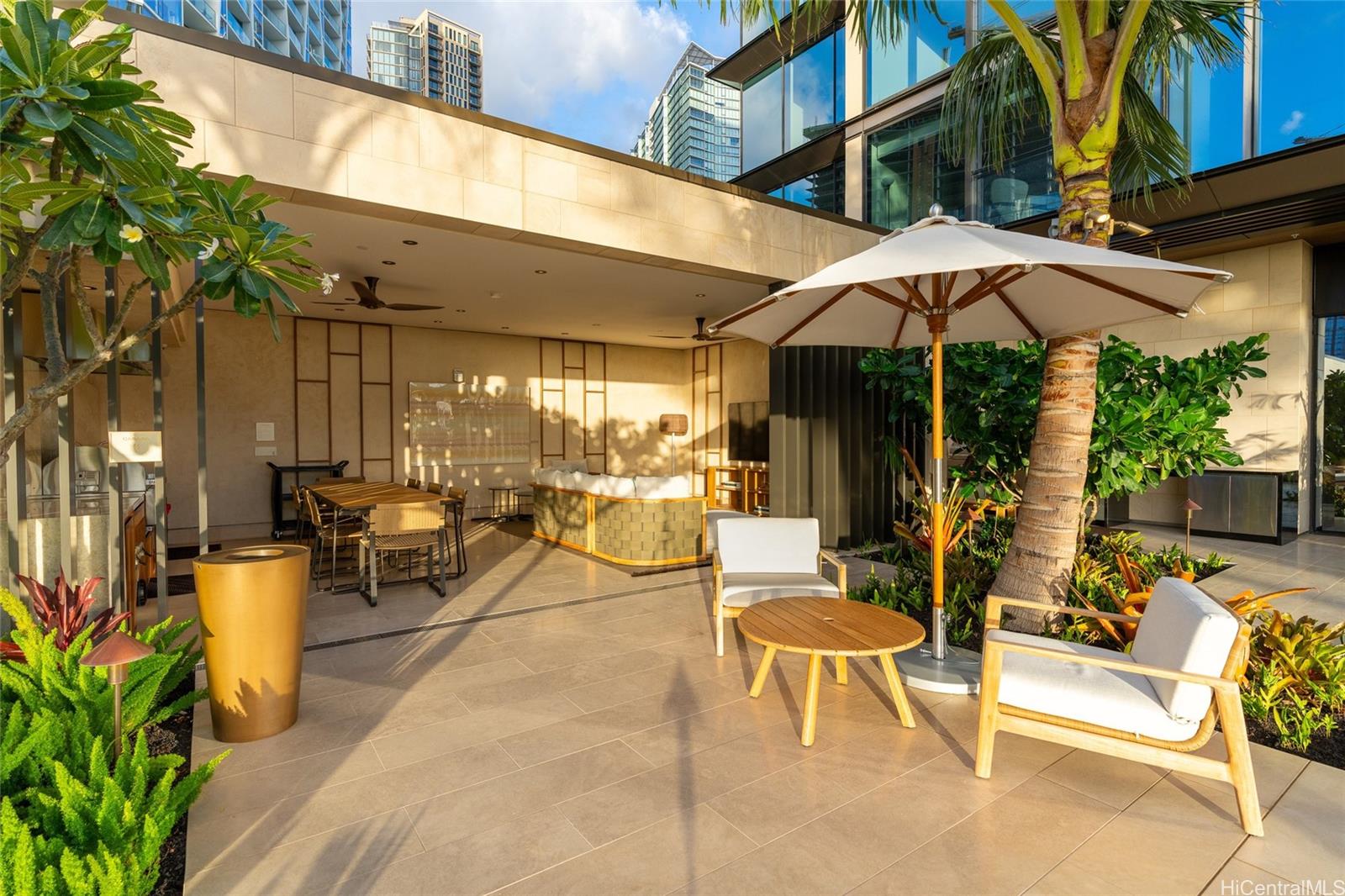 Victoria Place condo # 1707, Honolulu, Hawaii - photo 21 of 25