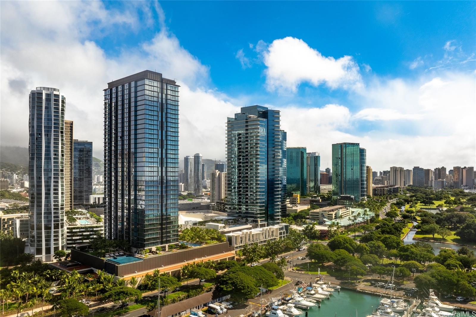 Victoria Place condo # 1707, Honolulu, Hawaii - photo 24 of 25