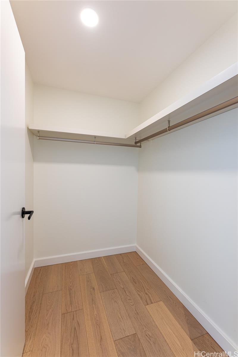 Victoria Place condo # 1707, Honolulu, Hawaii - photo 8 of 25