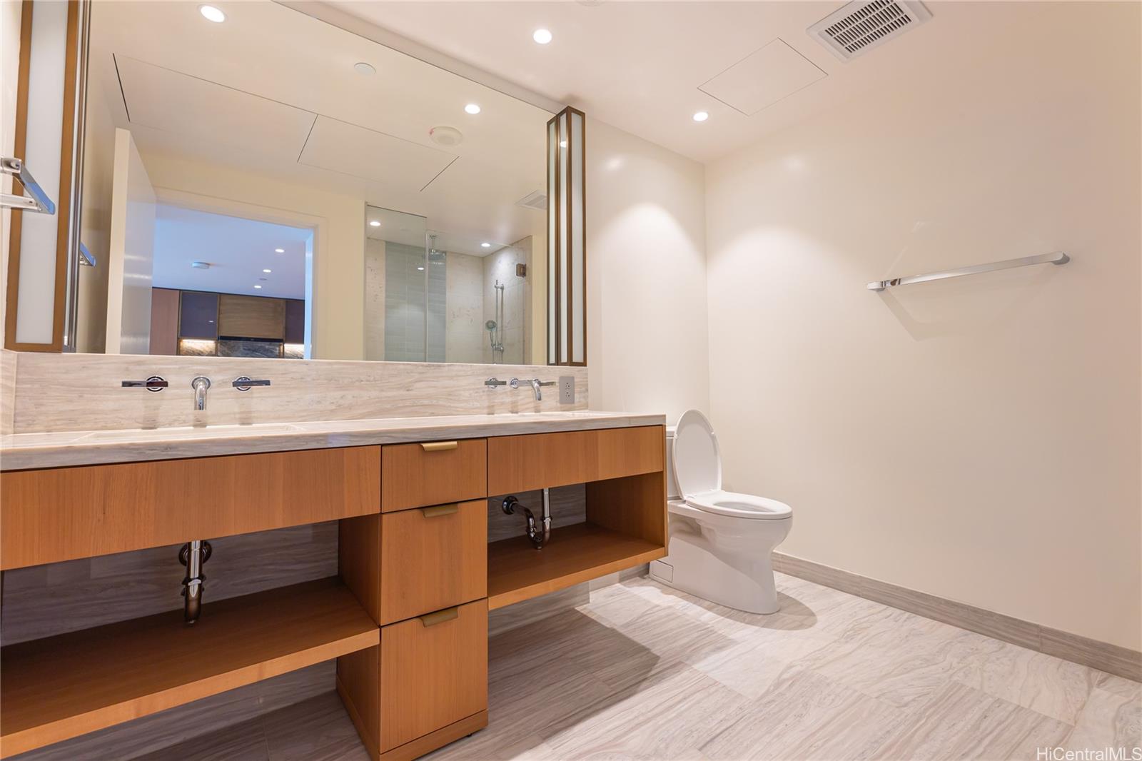 Victoria Place condo # 1707, Honolulu, Hawaii - photo 9 of 25