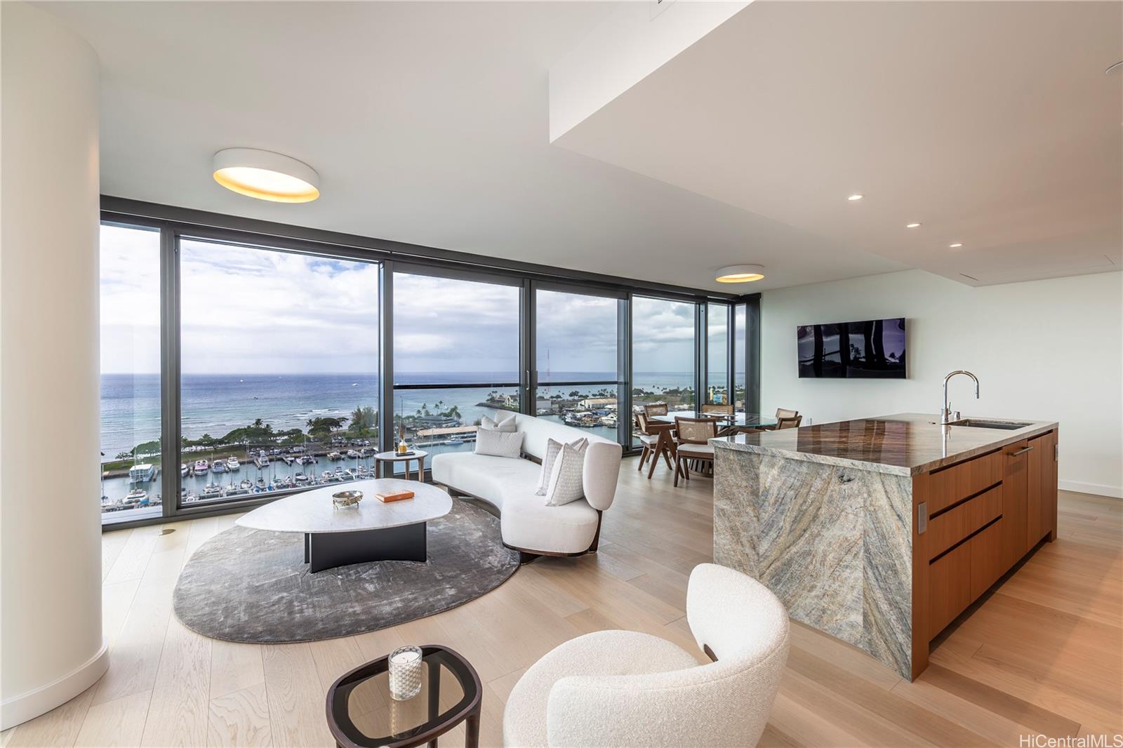 Victoria Place condo # 1800, Honolulu, Hawaii - photo 2 of 11