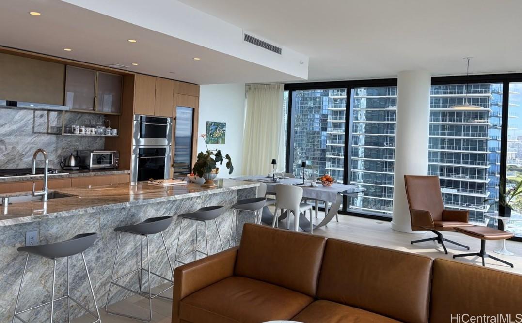 Victoria Place condo # 1900, Honolulu, Hawaii - photo 2 of 16