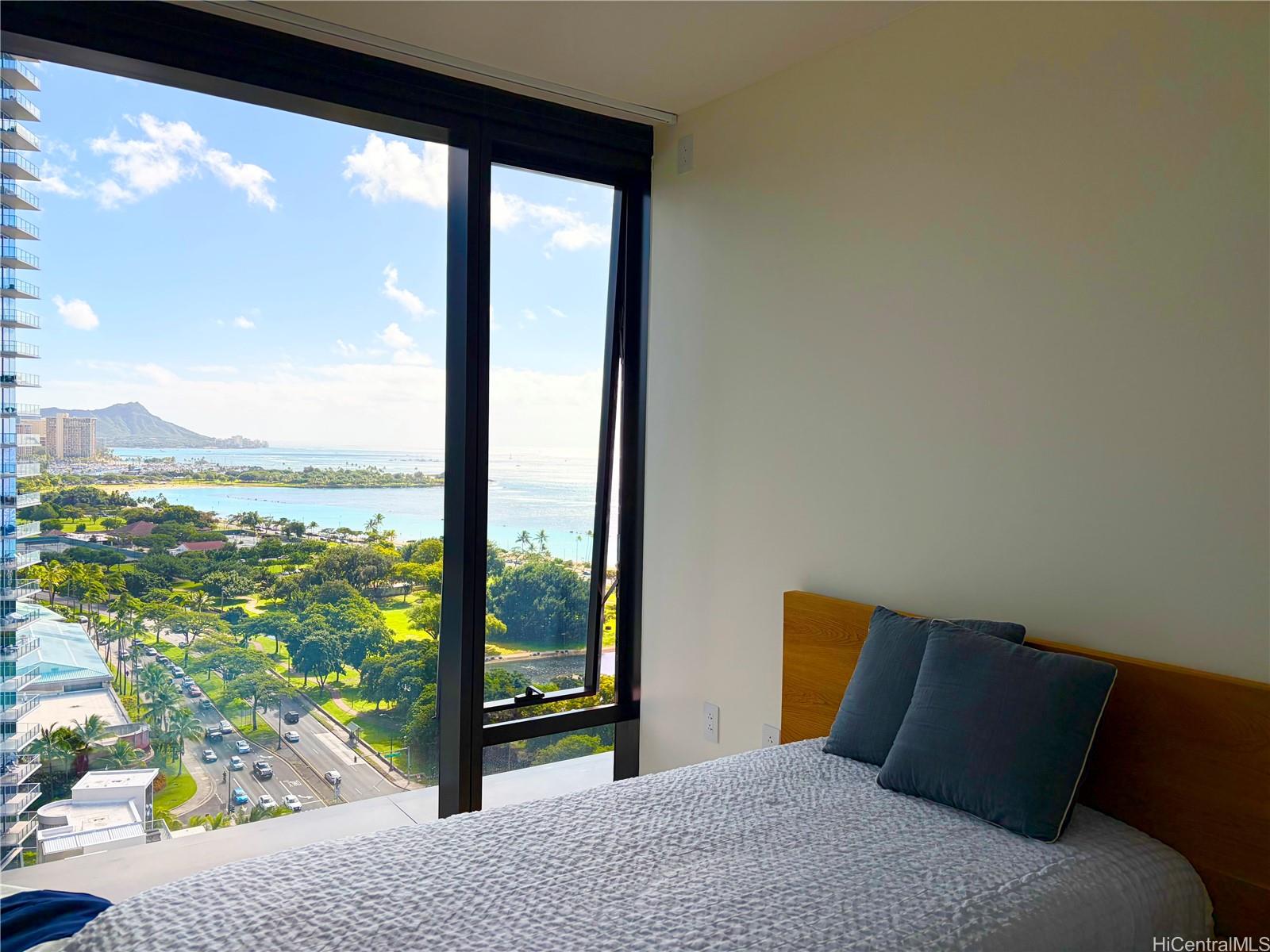 Victoria Place condo # 1900, Honolulu, Hawaii - photo 6 of 16