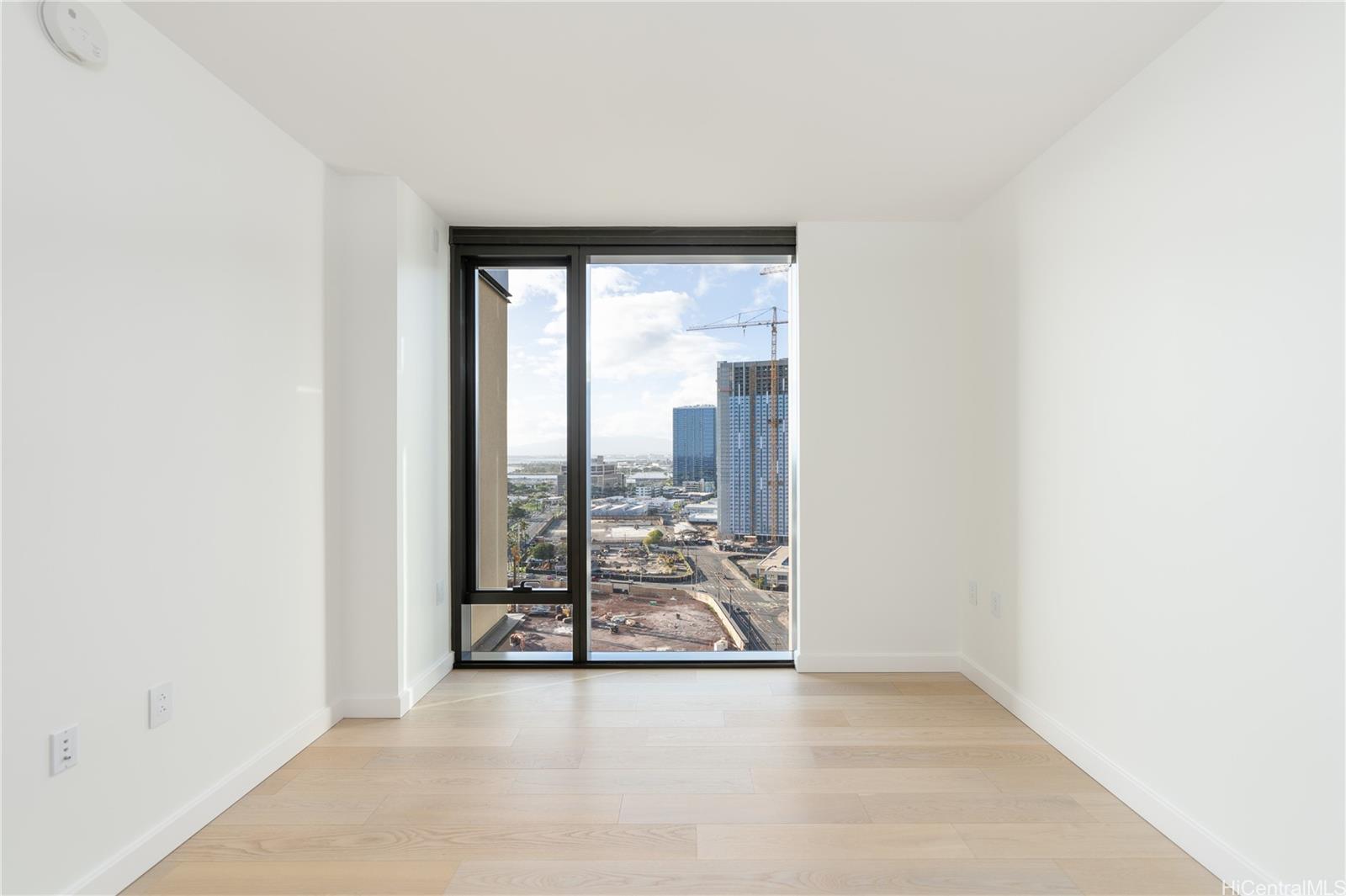 Victoria Place condo # 1905, Honolulu, Hawaii - photo 9 of 15