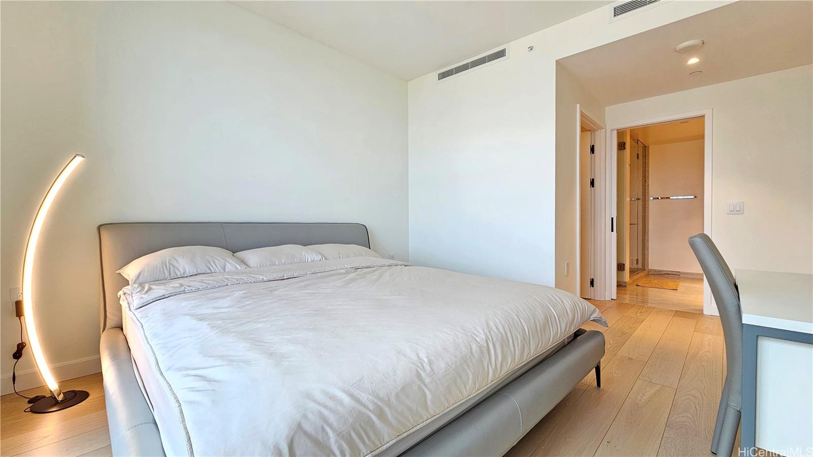 1100 Ala Moana Blvd Honolulu - Rental - photo 11 of 24