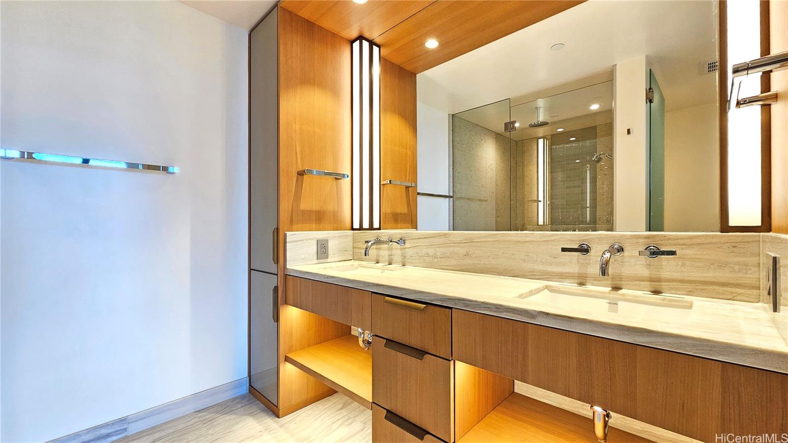 1100 Ala Moana Blvd Honolulu - Rental - photo 12 of 24