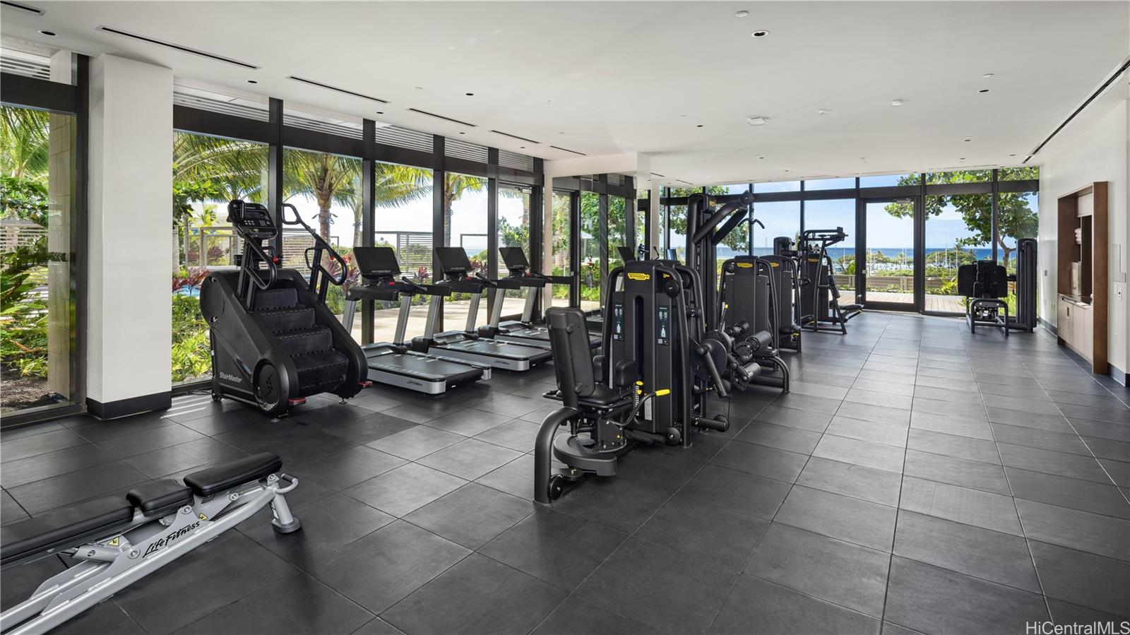 1100 Ala Moana Blvd Honolulu - Rental - photo 24 of 24