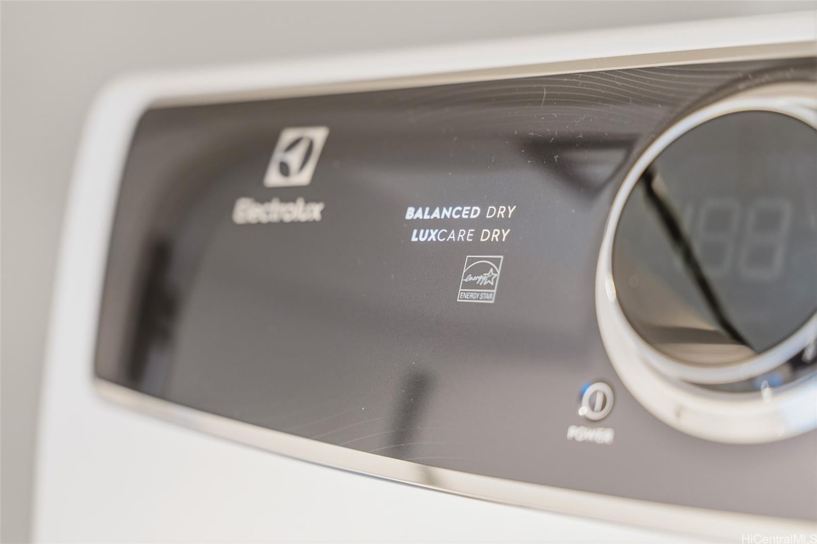 Victoria Place condo # 2006, Honolulu, Hawaii - photo 18 of 25