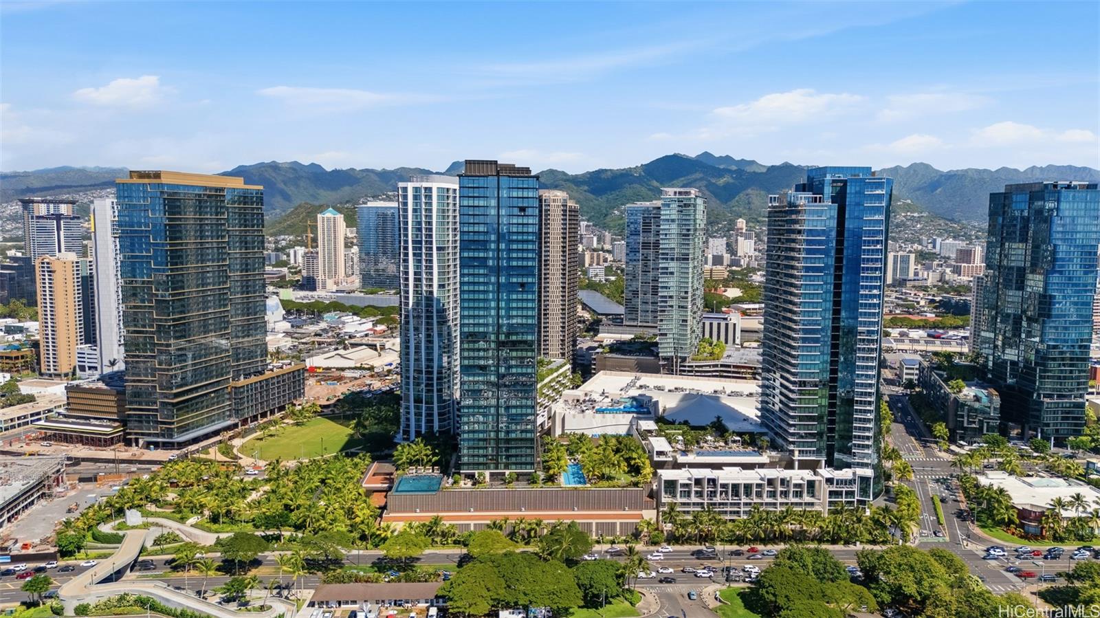 Victoria Place condo # 2006, Honolulu, Hawaii - photo 3 of 25