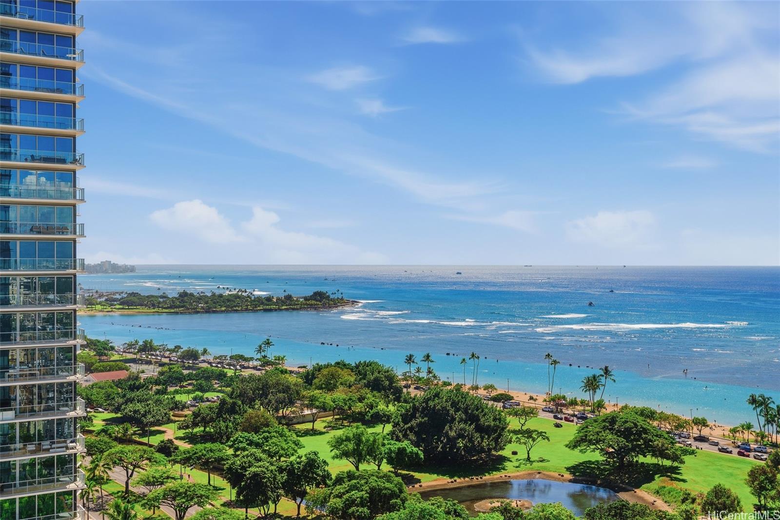 Victoria Place condo # 2006, Honolulu, Hawaii - photo 5 of 25