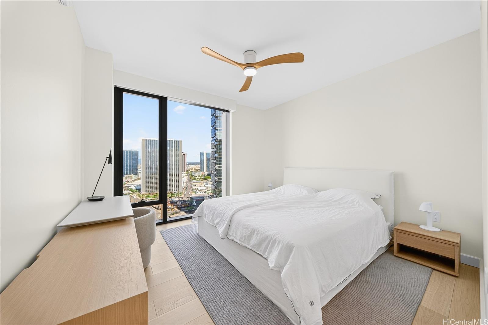 Victoria Place condo # 2103, Honolulu, Hawaii - photo 7 of 24