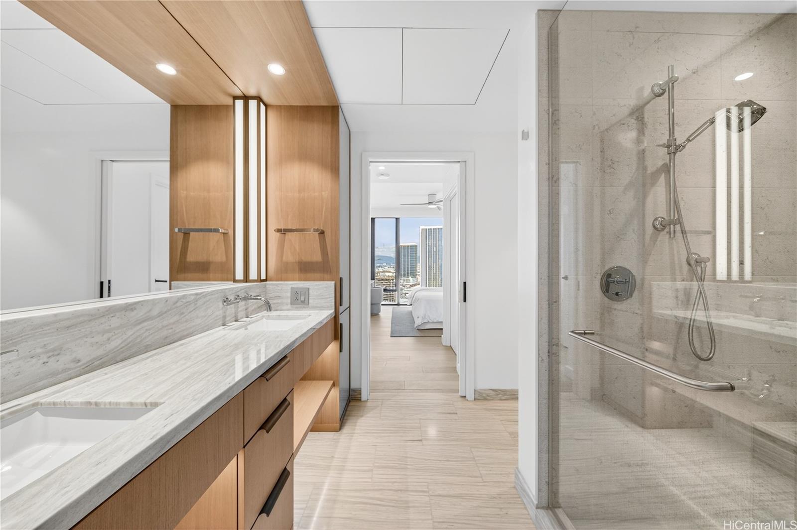 Victoria Place condo # 2103, Honolulu, Hawaii - photo 9 of 24