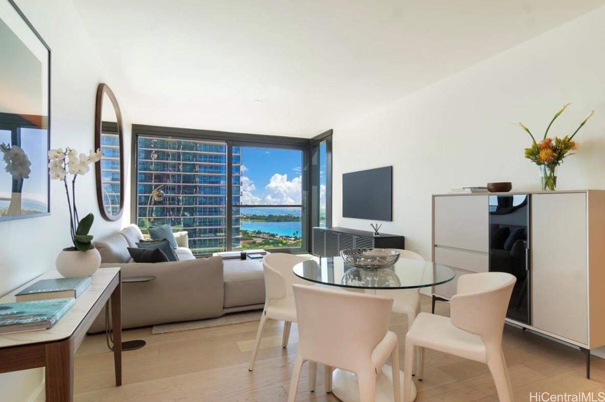 Victoria Place condo # 2106, Honolulu, Hawaii - photo 2 of 25